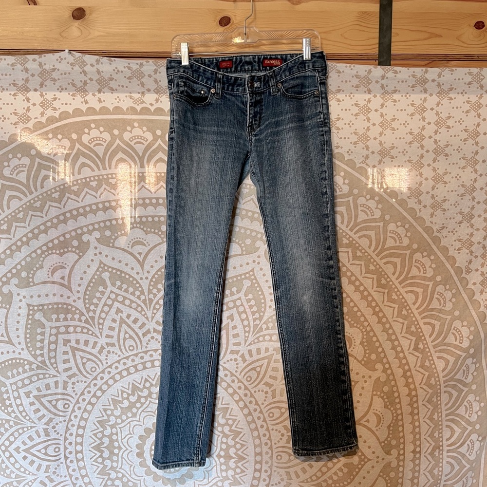 Express Stella skinny leg jean size 4 reg